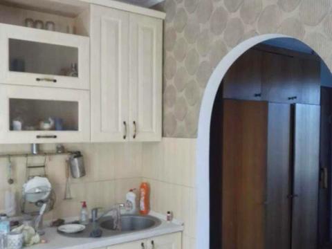 будинок за адресою Центральної Ради вул.