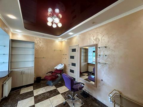 комерційна за адресою Зоряна вул., 16