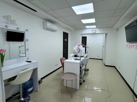 коммерческая по адресу Оболонский просп., 12