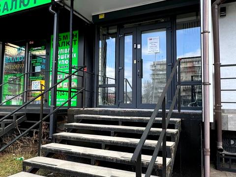 комерційна за адресою Оболонський просп., 12