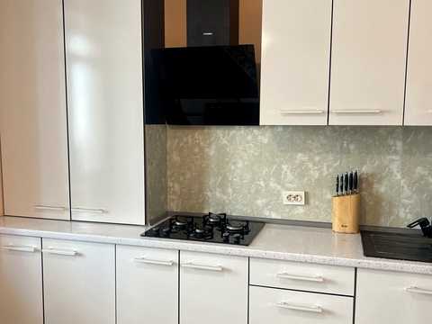 квартира за адресою Боголюбова вул., 8