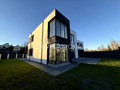 дом по адресу Луговая ул., 32