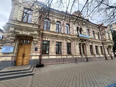 коммерческая по адресу Дмитрия Яворницкого просп. (Карла Маркса), 89