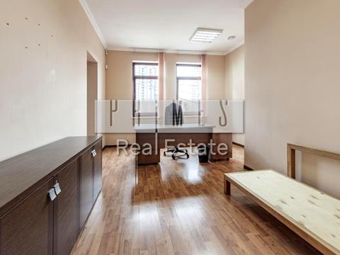 комерційна за адресою Павла Загребельного вул. (Миколи Раєвського), 4А