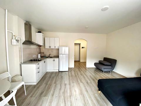 квартира за адресою Літературна вул. (Чехова), 11