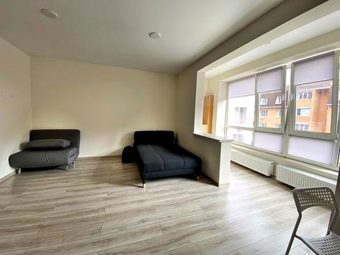 квартира за адресою Літературна вул. (Чехова), 11