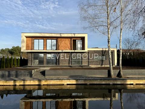 дом по адресу Луговая ул.