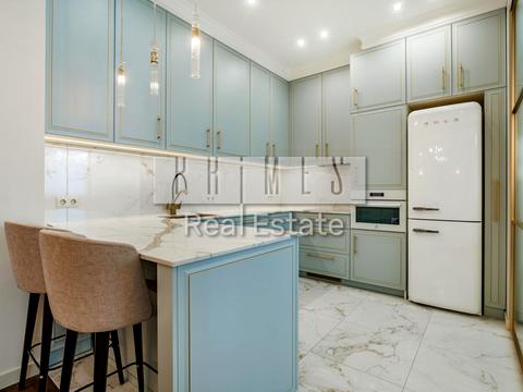 квартира за адресою Андрія Верхогляда вул. (Михайла Драгомирова), 14-А