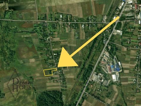 ділянка за адресою с. Космівка, Центральна