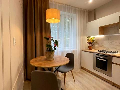 квартира за адресою Тетяни Яблонської вул., 1