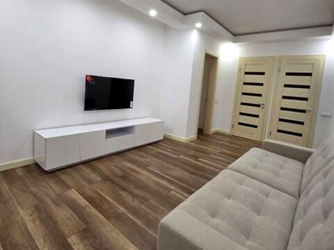 квартира по адресу Академика Глушкова просп., 9-В