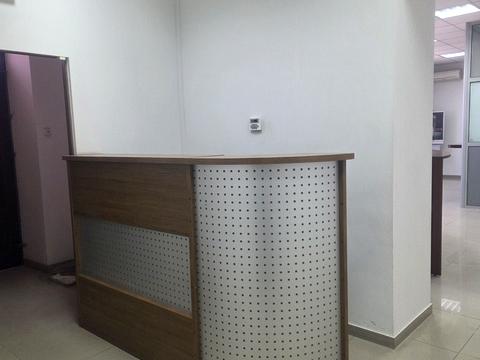 комерційна за адресою Мостова вул., 4