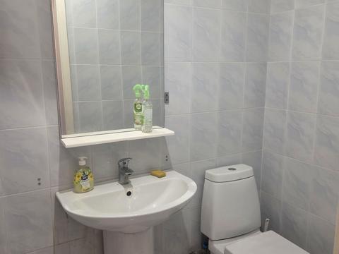 комерційна за адресою Мостова вул., 4