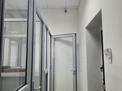 комерційна за адресою Мостова вул., 4