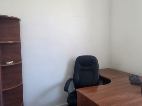 комерційна за адресою Мостова вул., 4