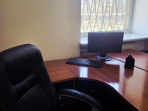 комерційна за адресою Мостова вул., 4