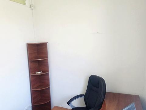 комерційна за адресою Мостова вул., 4