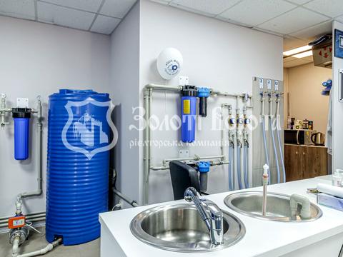 комерційна за адресою Богдана Хмельницького вул., 5-В