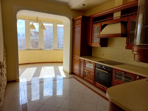 квартира по адресу Владимира Ивасюка просп. (Героїв Сталінграду), 4