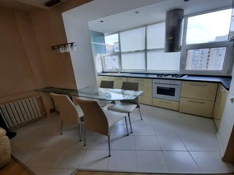 квартира за адресою Євгена Чикаленка вул., 59/6