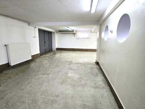 комерційна за адресою Щирецька вул., 60