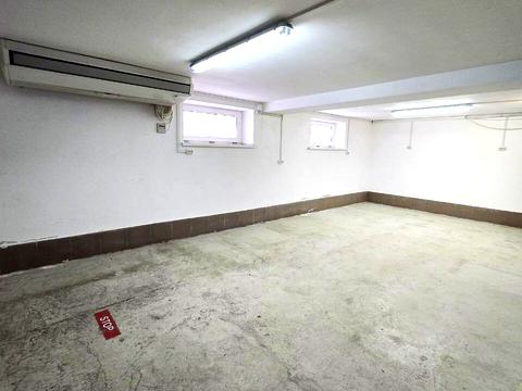 комерційна за адресою Щирецька вул., 60