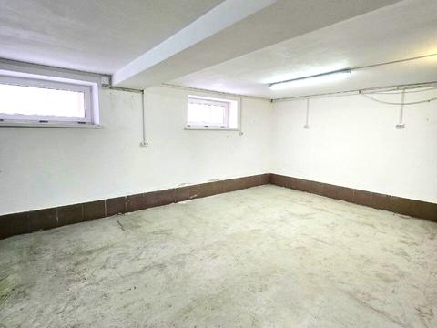 комерційна за адресою Щирецька вул., 60