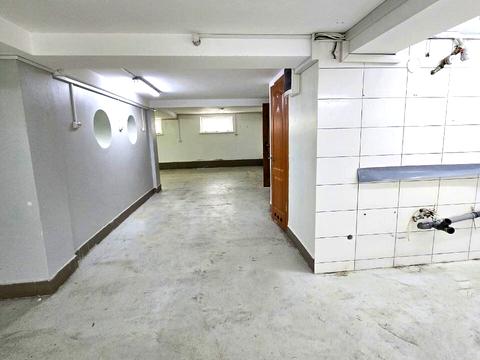 комерційна за адресою Щирецька вул., 60