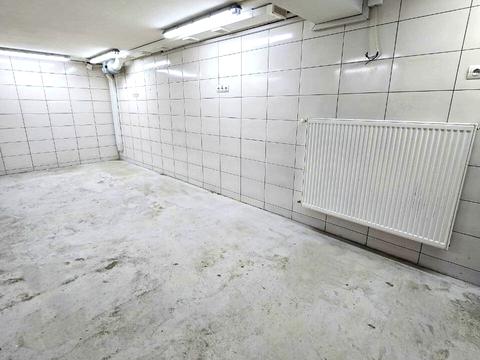 комерційна за адресою Щирецька вул., 60