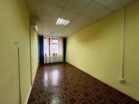 комерційна за адресою Чорновола вул., 155/1