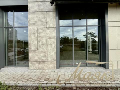 комерційна за адресою Андрія Верхогляда вул. (Михайла Драгомирова), 1-20а