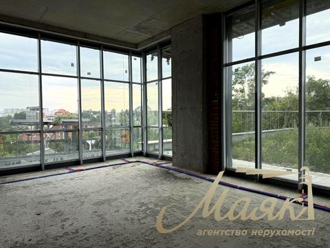 комерційна за адресою Андрія Верхогляда вул. (Михайла Драгомирова), 1-20а