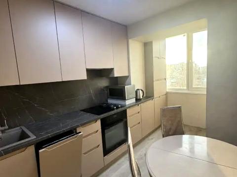 квартира за адресою Незалежності вул. (Титова), 12-А