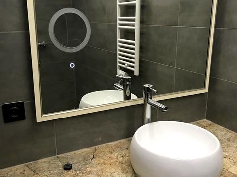 квартира за адресою Яблунева вул., 4