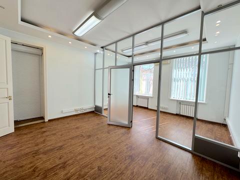 комерційна за адресою Велика Арнаутська вул., 123