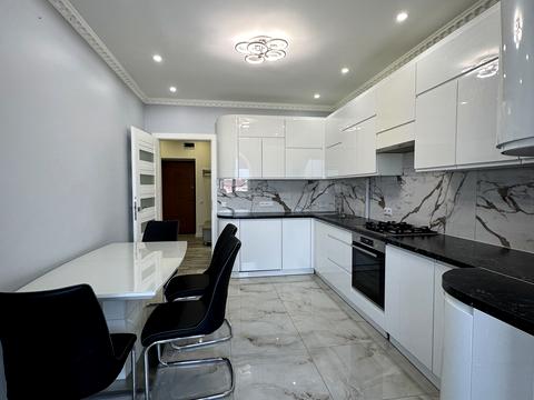 квартира за адресою Василя Стуса вул., 30-Д