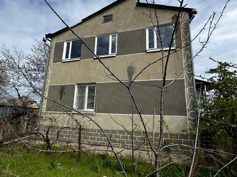 дом по адресу центральна