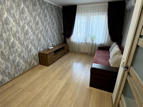 квартира за адресою Софії Русової вул., 5-Б