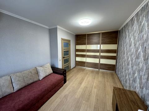 квартира за адресою Софії Русової вул., 5-Б