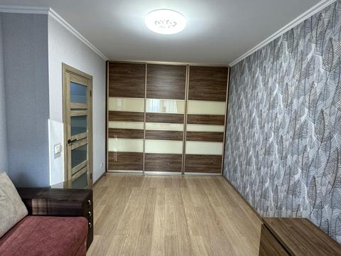 квартира за адресою Софії Русової вул., 5-Б