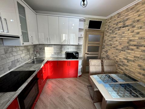 квартира за адресою Софії Русової вул., 5-Б