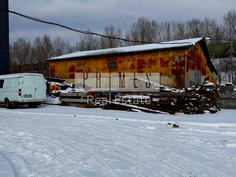 комерційна за адресою Куренівська вул., 15-А