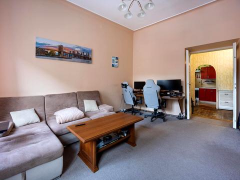 квартира за адресою Лазнева вул., 8