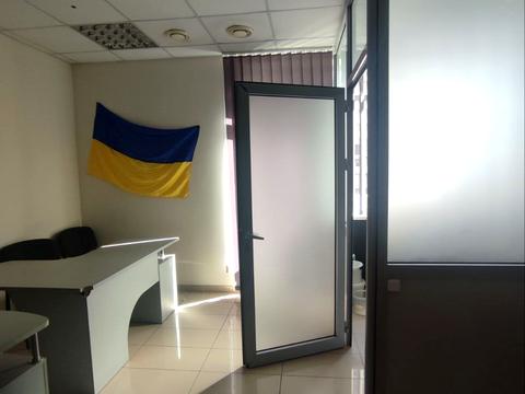 комерційна за адресою Клочківська вул., 111А