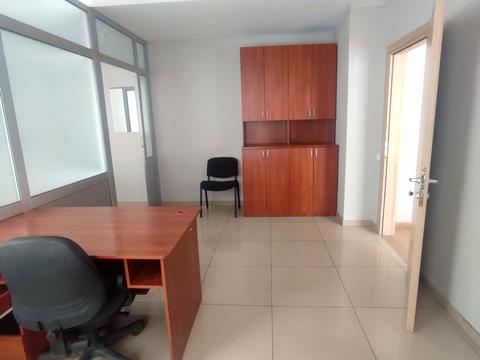 комерційна за адресою Клочківська вул., 111А