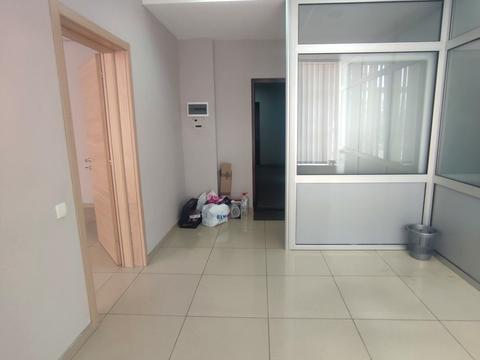 комерційна за адресою Клочківська вул., 111А