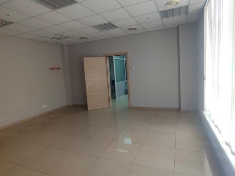 комерційна за адресою Клочківська вул., 111А