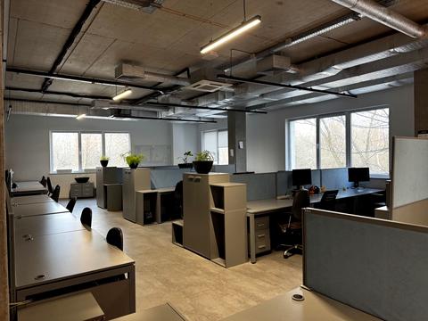 комерційна за адресою Карла Мікльоша вул., 24