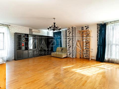 будинок за адресою Огіркова вул.