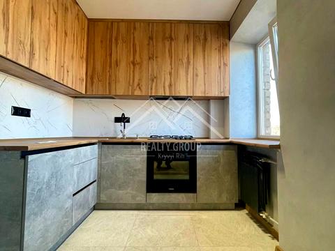 квартира за адресою Українська вул., 98